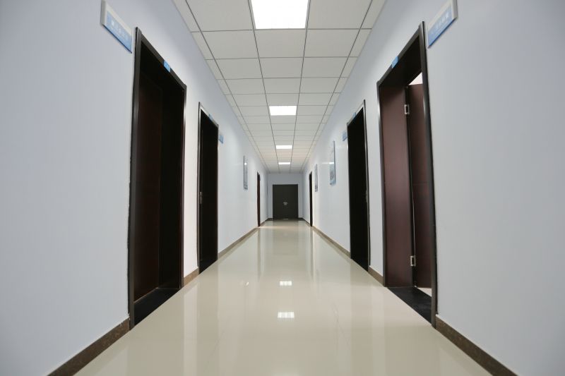 Hallway Wallpaper Installation in Kansas City, KS